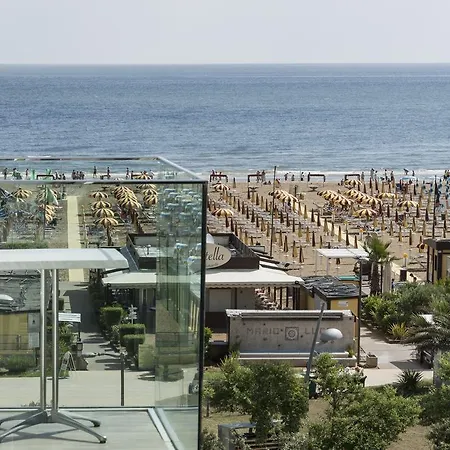 Ξενοδοχείο Vistamare Rivazzurra Di Rimini