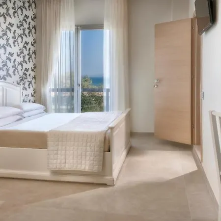 Hotel Vistamare 3*