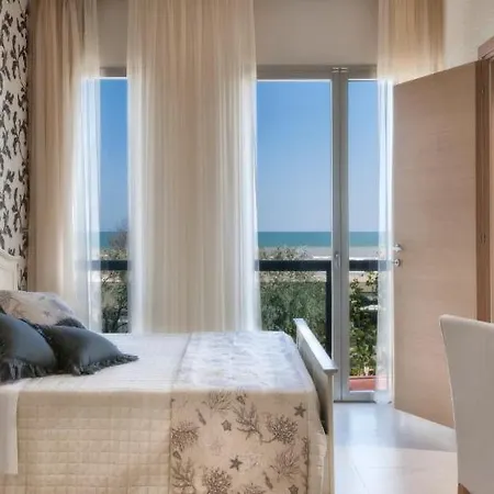 Ξενοδοχείο Vistamare 3*