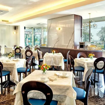 Hotel Vistamare 3*