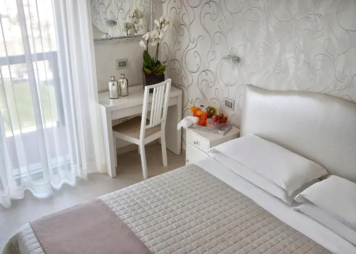 Szálloda Vistamare 3*